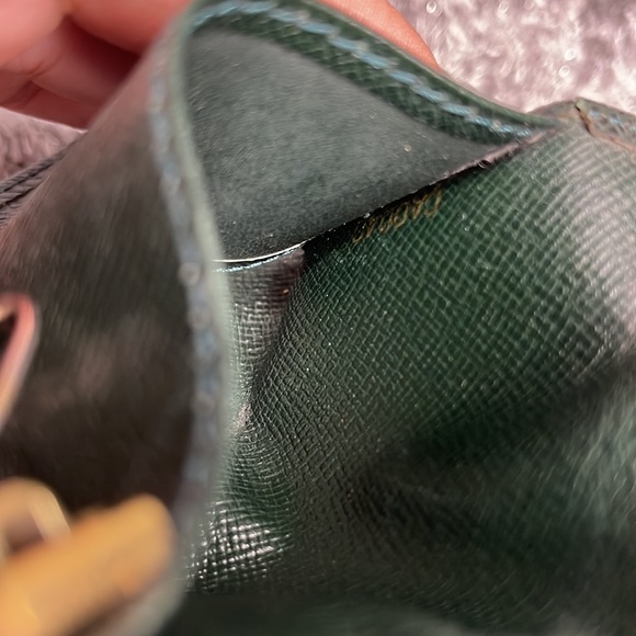 Louis Vuitton Key holder Key case Taiga Green Woman unisex Authentic - Picture 8 of 15